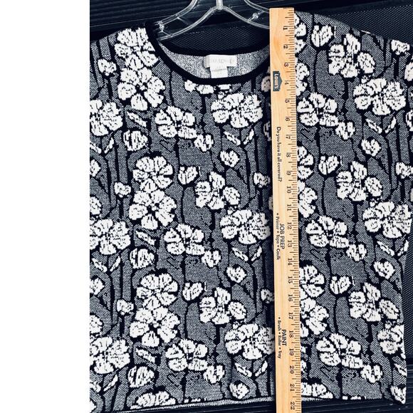 Cynthia Rowley Floral Jacquard Dolman Sleeve Knit Top Black White Medium - Picture 6 of 7